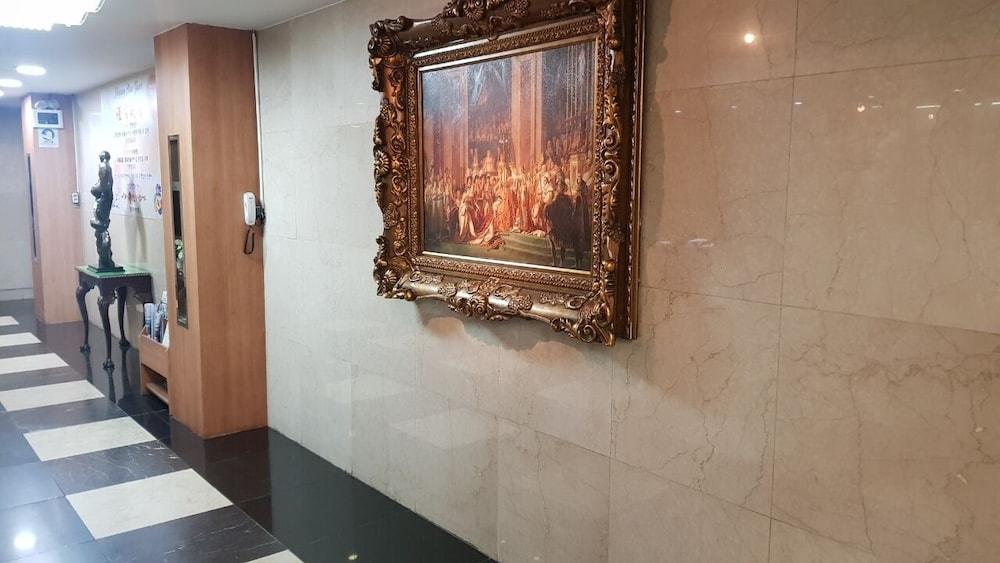 バリ ツーリスト ホテル ソウル特別市 エクステリア 写真